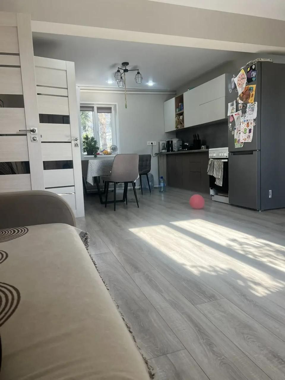 Готовая кухня-гостиная